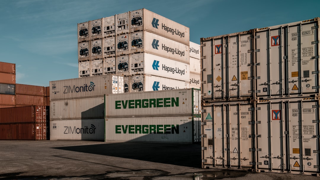 Windows Sandbox, how to monitor Windows Sandbox, cluster rollback strategy with retention policies